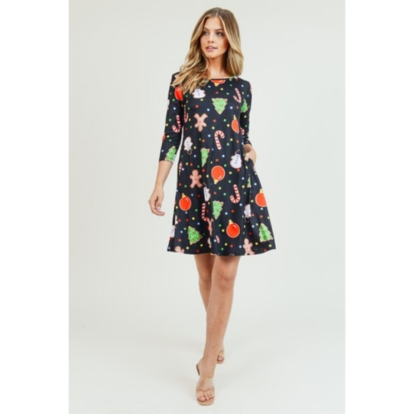 Women's 3/4 Length Sleeve Gingerbread Print Dress - Picture 6 of 9